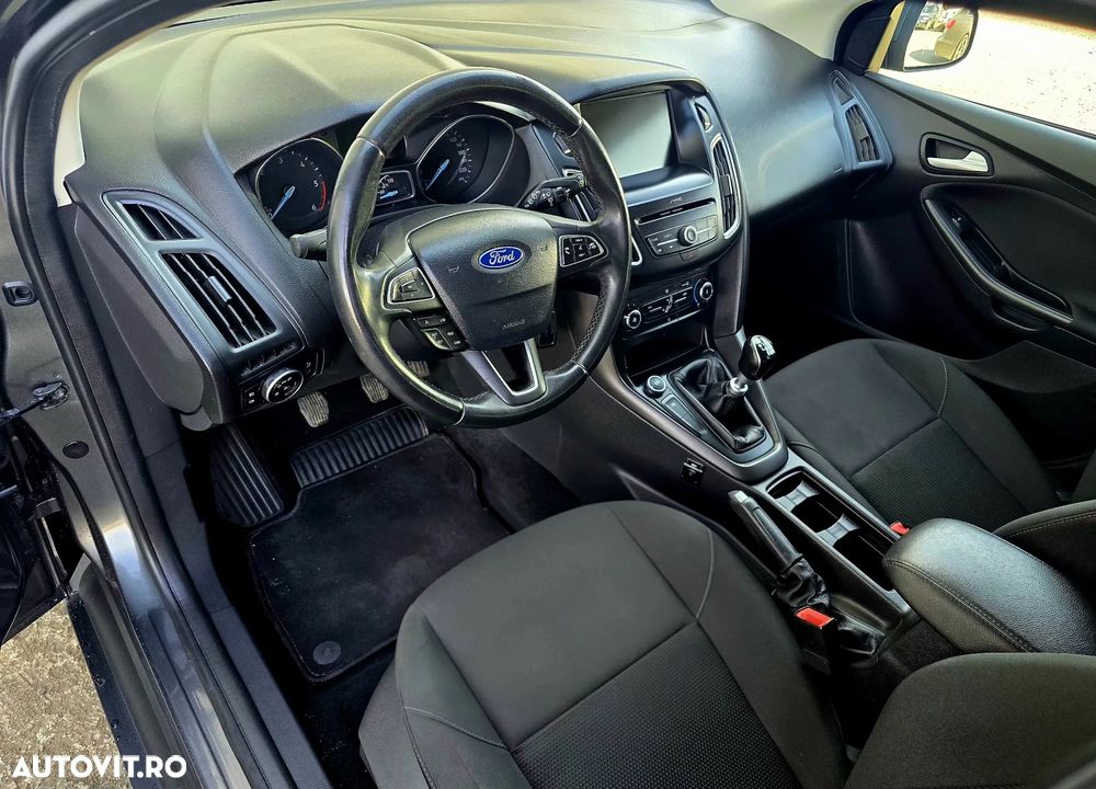 Ford Focus 1.5 TDCi DPF Start-Stopp-System Trend - 19