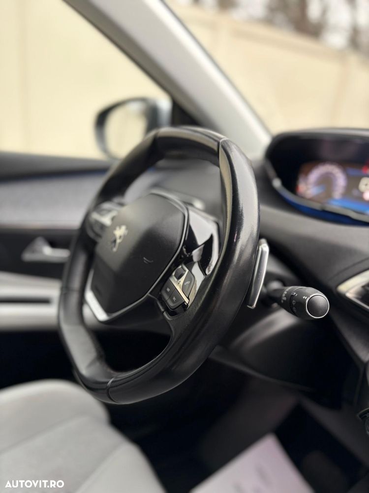 Peugeot 3008 BlueHDi 130 Stop & Start EAT8 Allure - 20