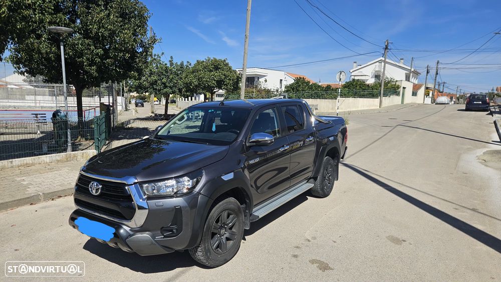 Toyota Hilux 2.4 D-4D 2WD CD Tracker - 10