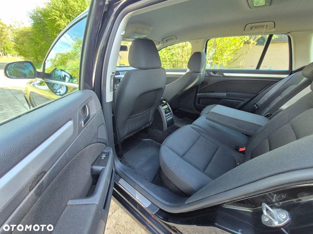Skoda Superb 2.0 TDI Ambition DSG - 6