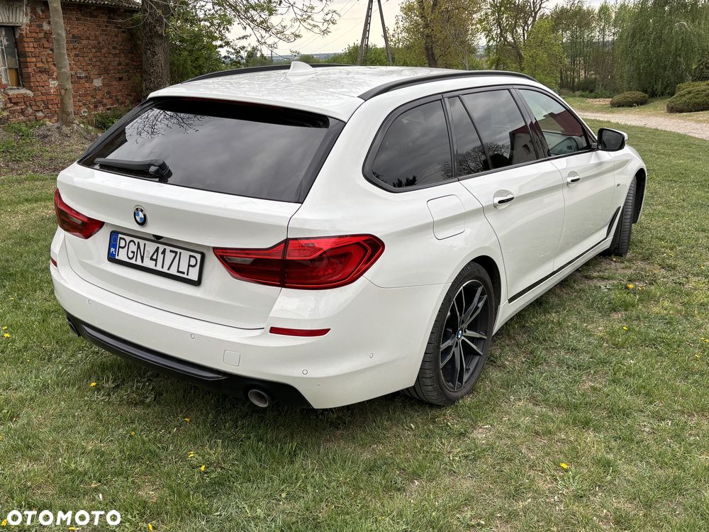 BMW Seria 5 520d Sport Line - 6