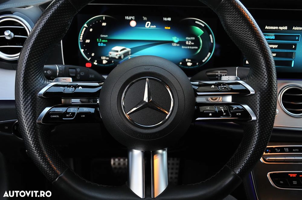 Mercedes-Benz E 300 Aut. - 28