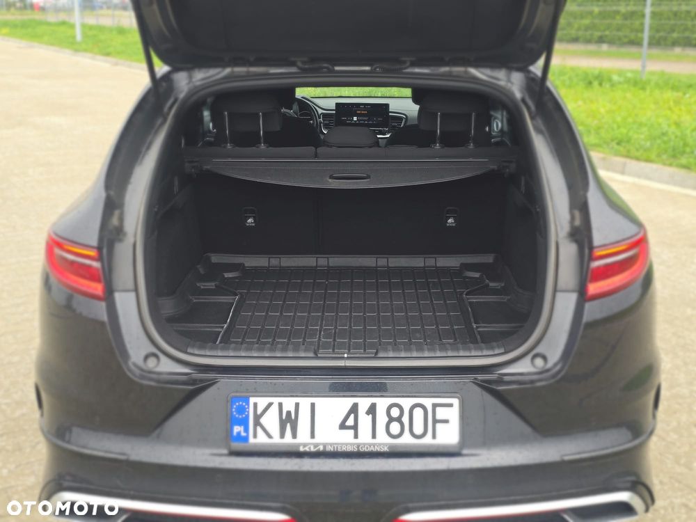 Kia ProCeed - 12