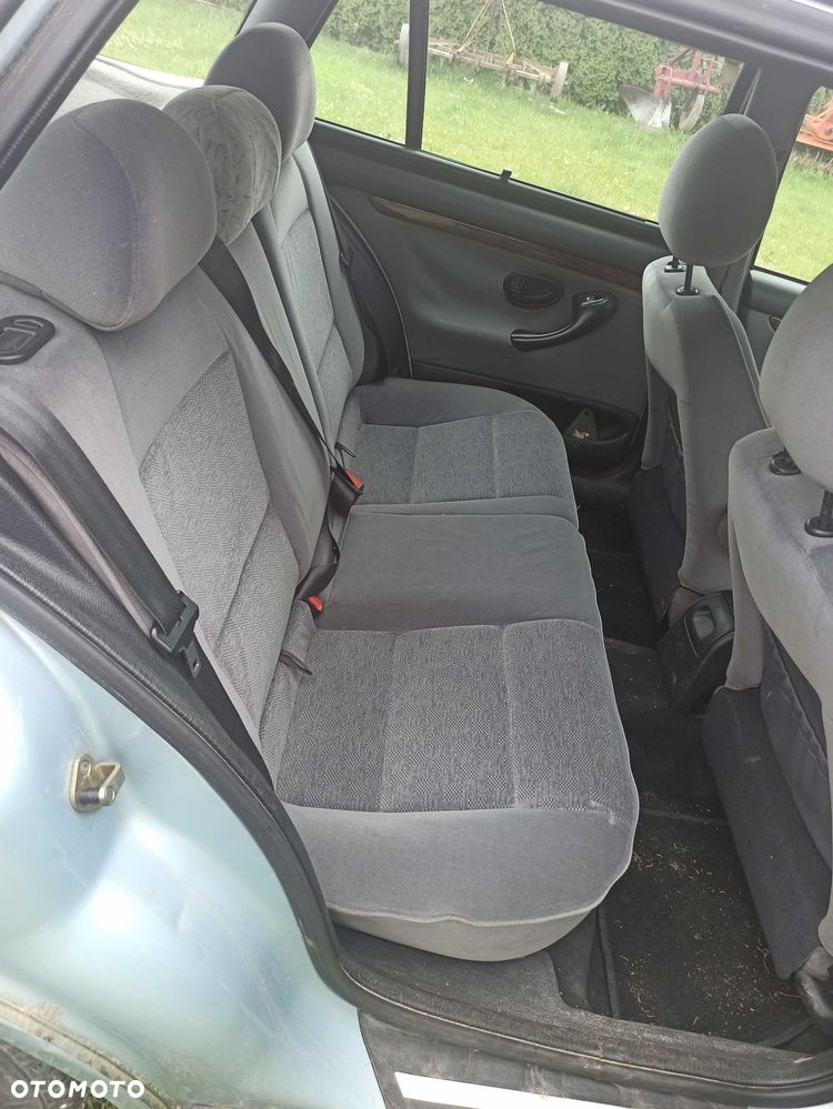 Peugeot 406 - 4