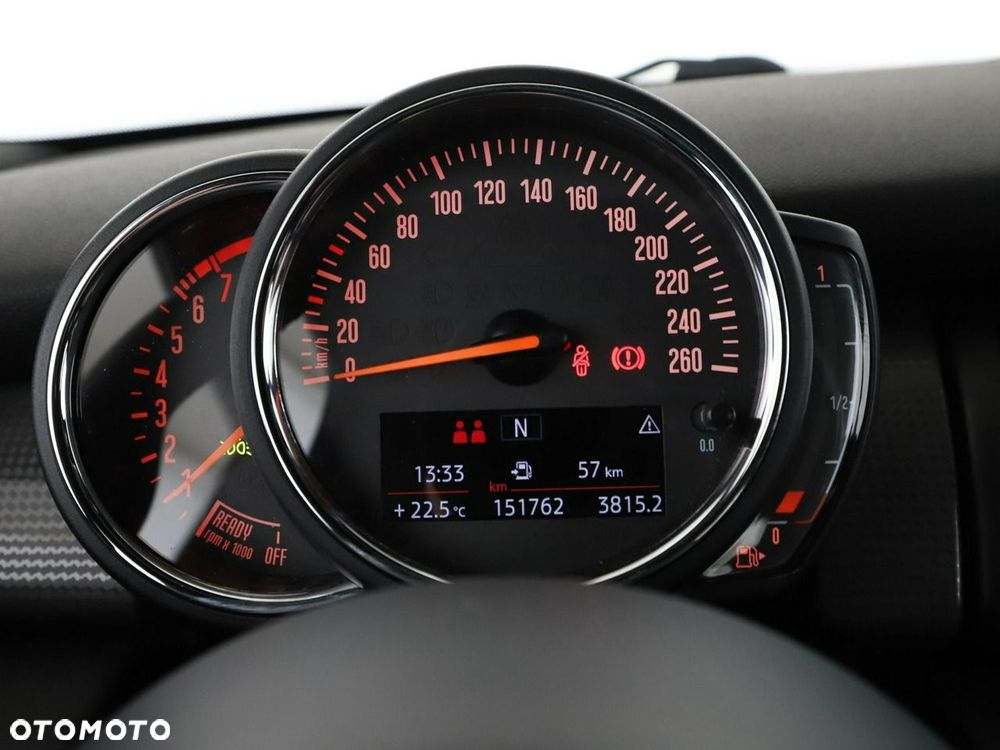 MINI Cooper Standard - 23