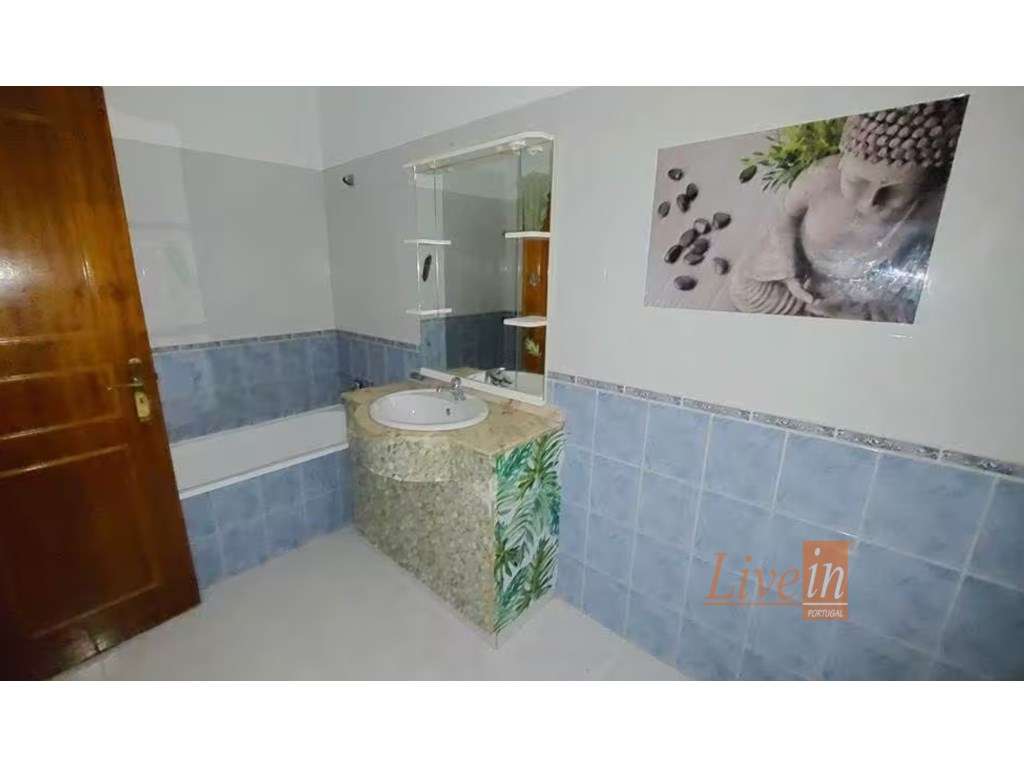 Apartamento T2 com Arrecadação em Mem Martins - Grande imagem: 5/10