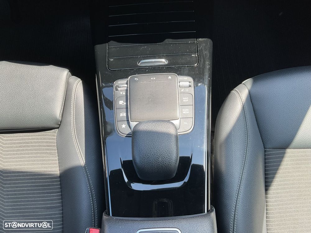 Mercedes-Benz CLA 200 d Style Plus Aut. - 38