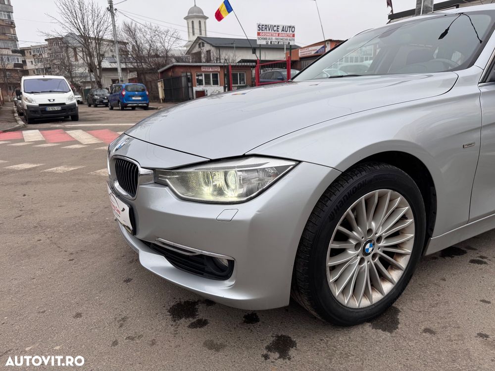 BMW Seria 3 320d Aut. Luxury Line - 11