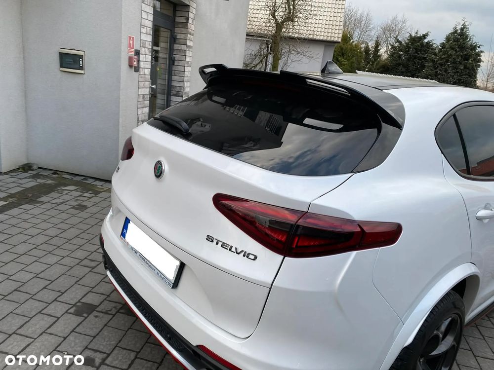 Alfa Romeo Stelvio 2.9 V6 Bi-Turbo Quadrifoglio Q4 - 25