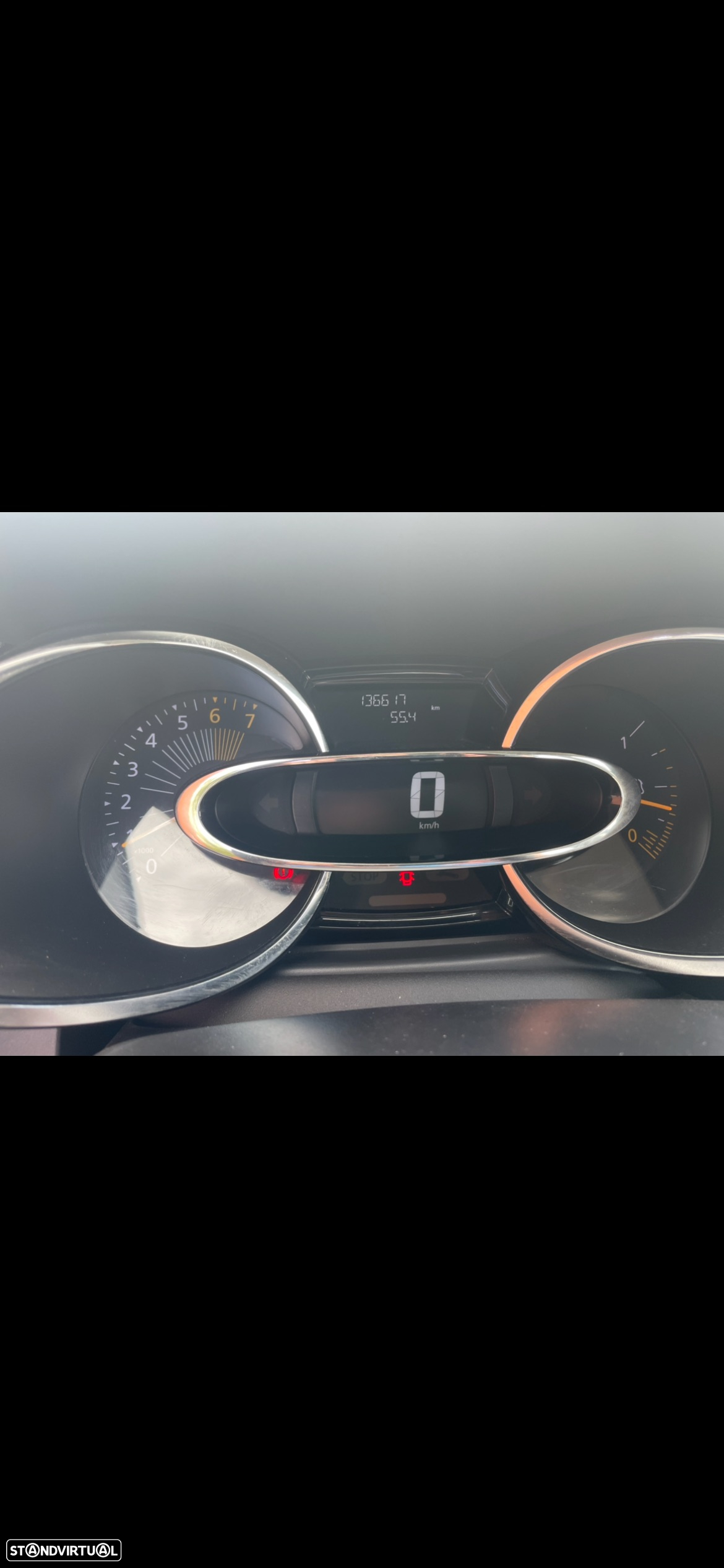 Renault Clio 1.2 16V Confort - 11