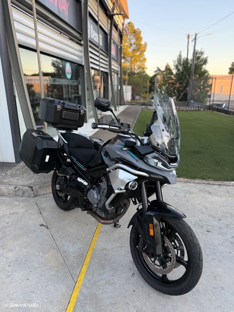 CF Moto 800MT Sport c/ malas Shad Terra - 15