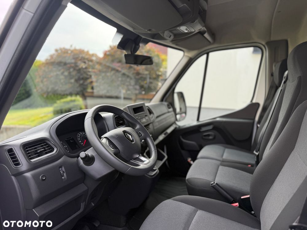 Renault Master Kontener 2.3 dCi 165 km 2023 - 13