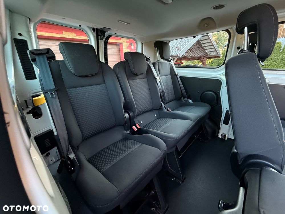 Ford Transit Custom - 13