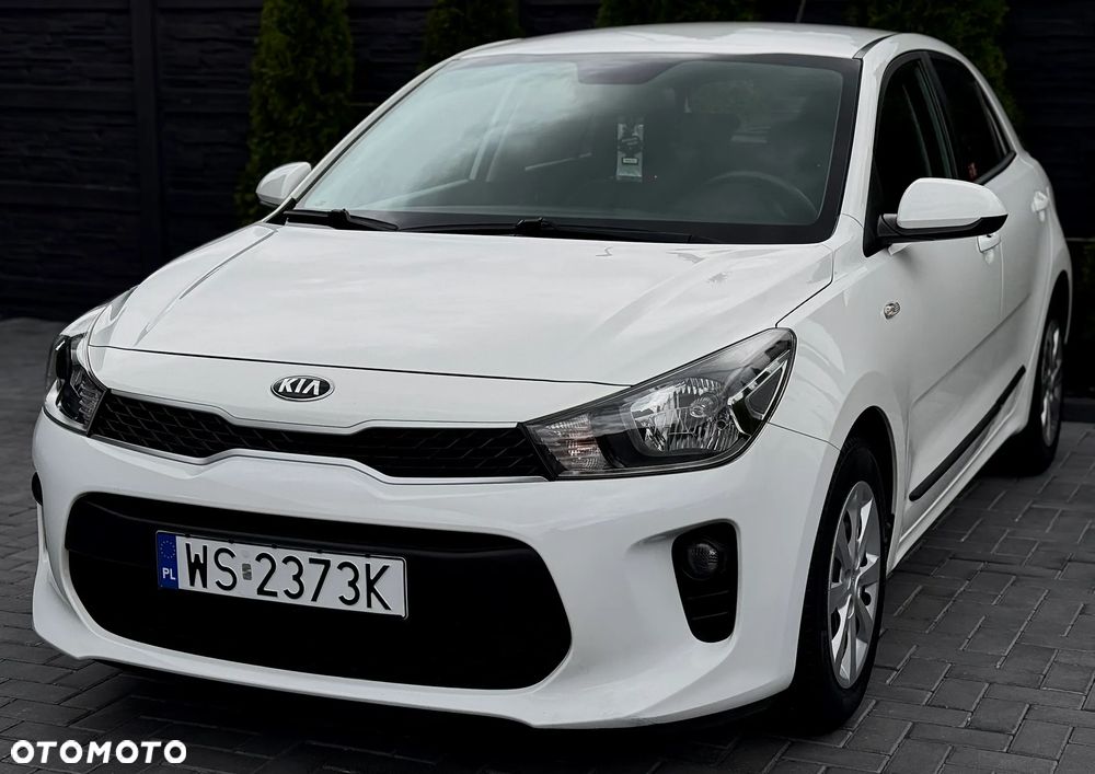 Kia Rio 1.4 L - 9