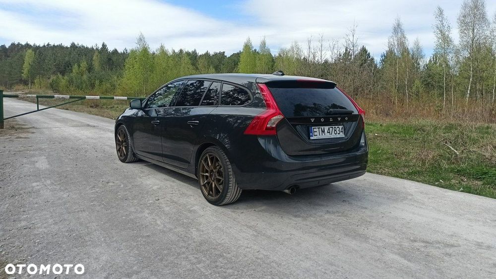 Volvo V60 - 11