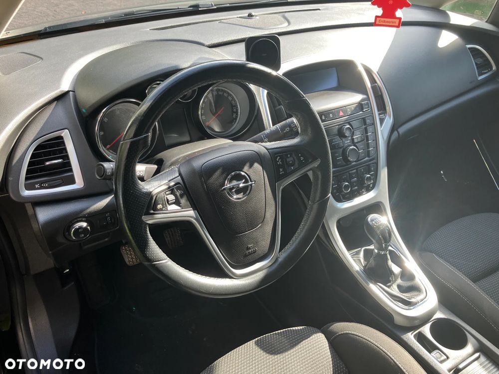 Opel Astra - 11