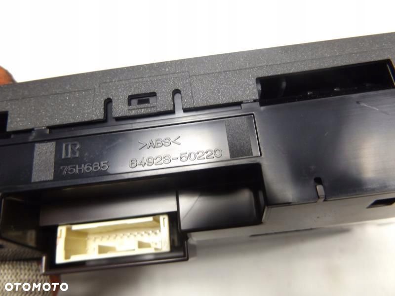 LEXUS LS IV 600H PANEL PRZEŁĄCZNIK KLIMATYZACJI - 3