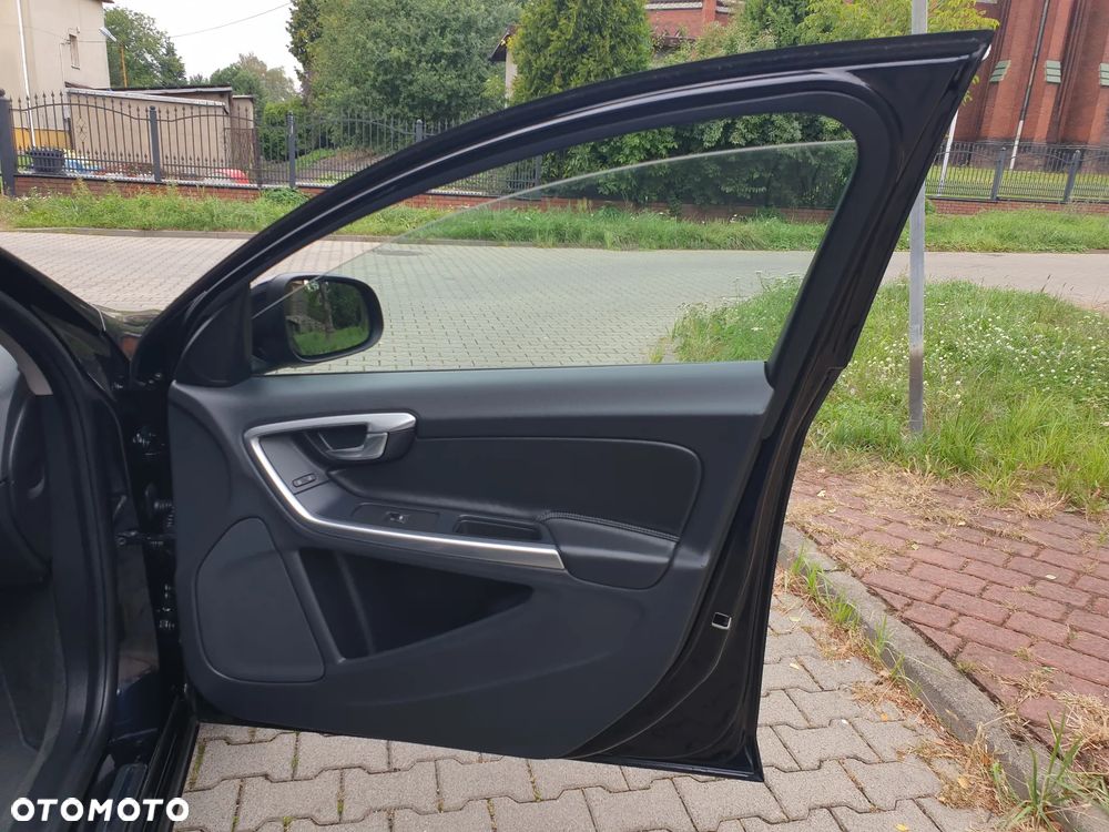 Volvo V60 D3 Geartronic Linje Svart - 31