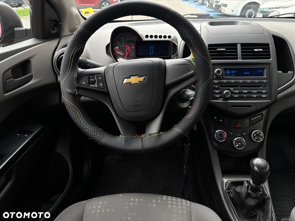Chevrolet Aveo - 16
