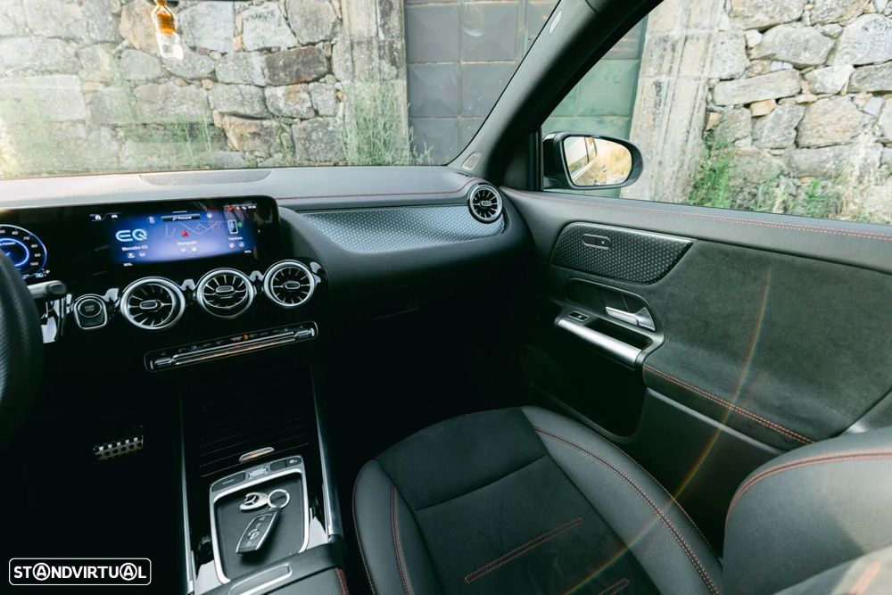 Mercedes-Benz EQA 350 4Matic AMG Line - 13