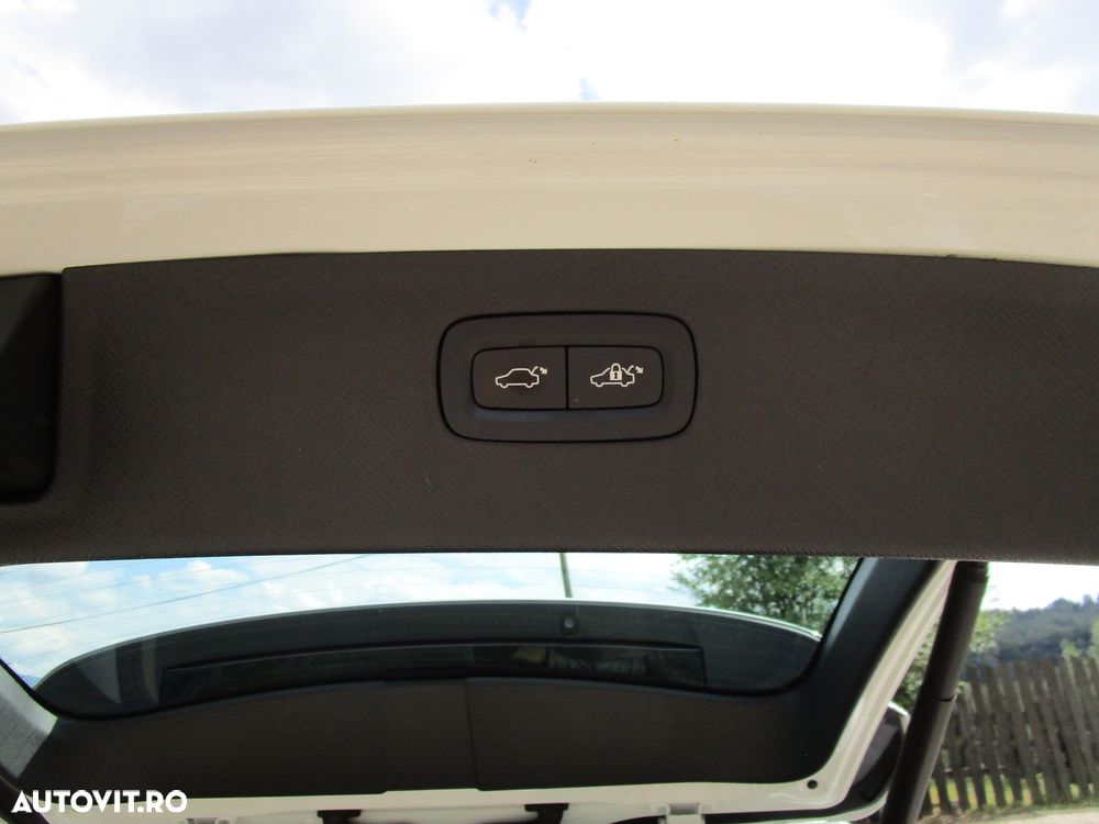 Volvo XC 90 B5 MHEV AWD 5 locuri Momentum Pro - 21
