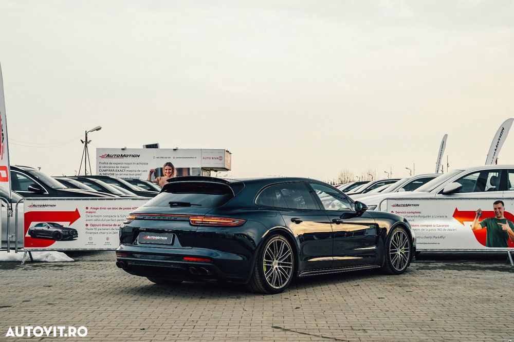 Porsche Panamera - 4
