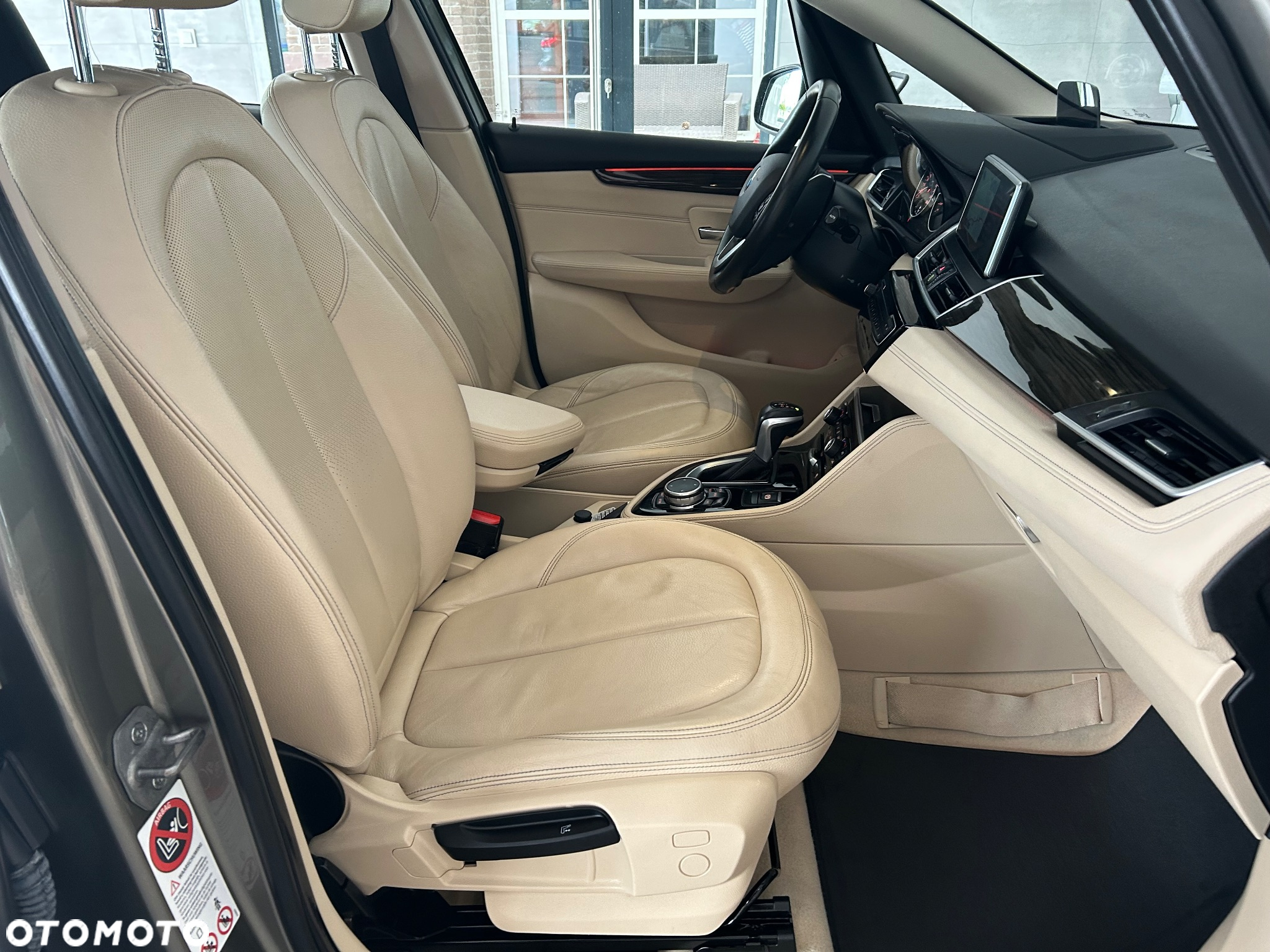 BMW Seria 2 220i Active Tourer Luxury Line - 30