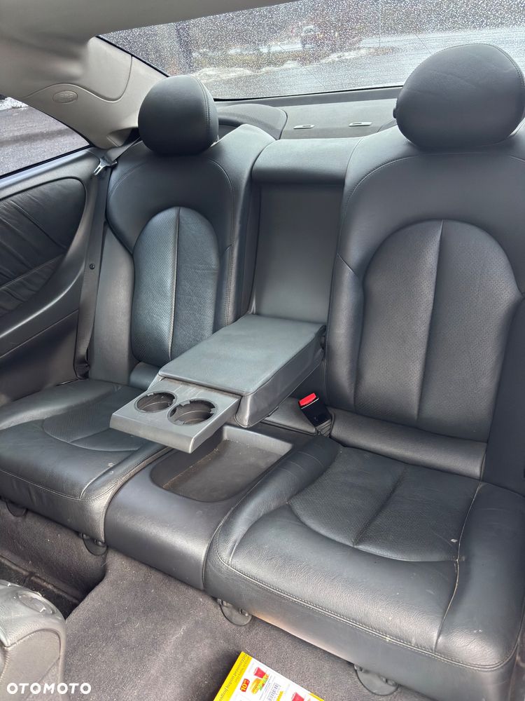 Mercedes-Benz CLK - 11