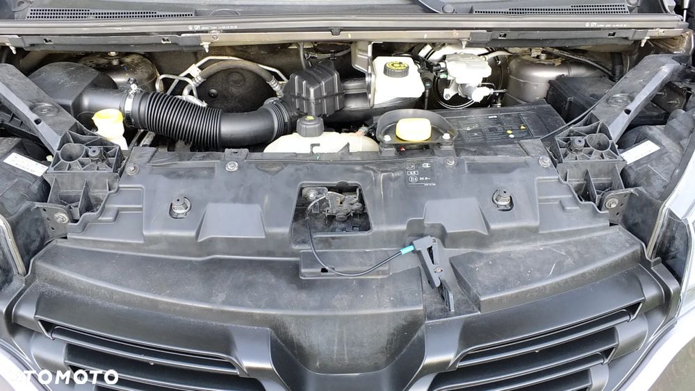 Renault Trafic Grand Passenger 3,0t Pack Clim - 23