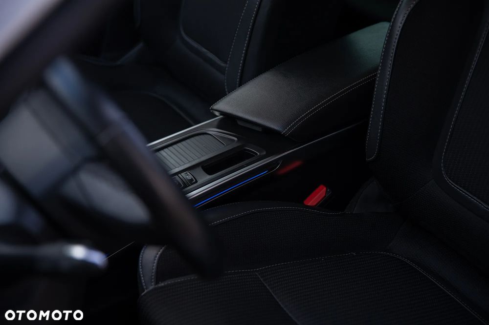 Renault Megane 1.3 TCe FAP Techno EDC - 14