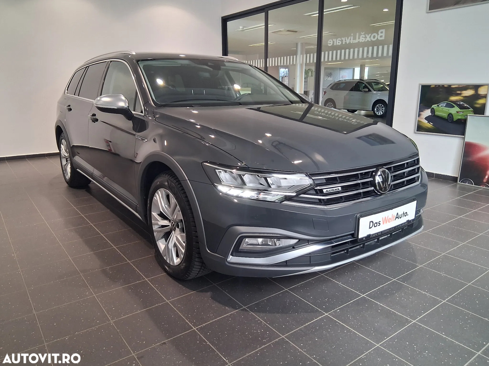 Volkswagen Passat Variant 2.0 TDI 4Mot DSG Highline - 8