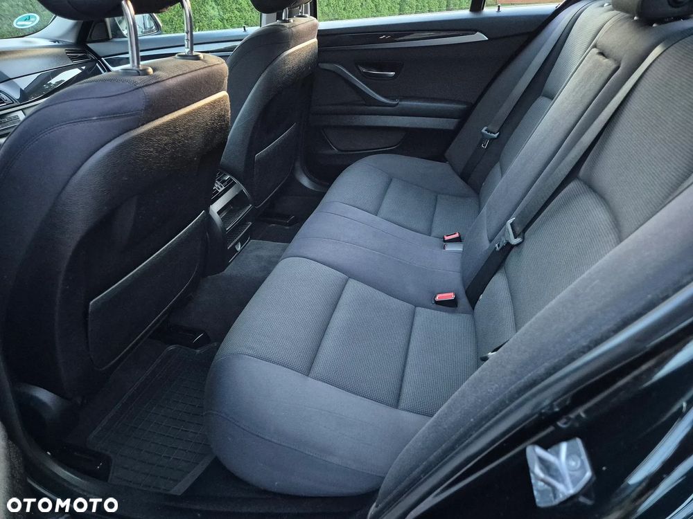 BMW Seria 5 520d - 20