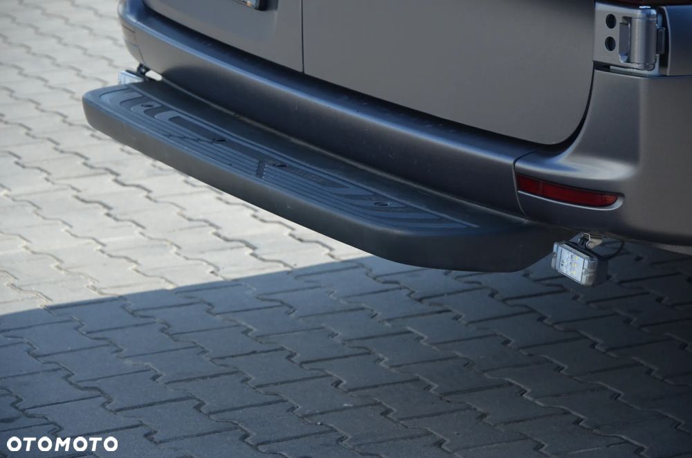 Mercedes-Benz Sprinter - 9