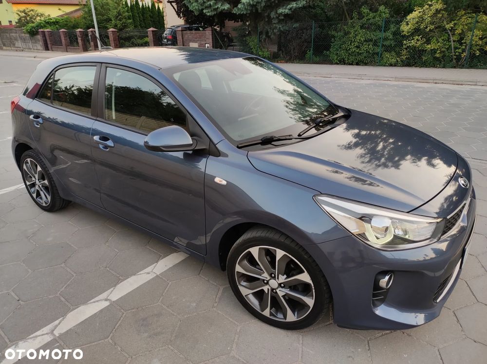 Kia Rio - 1