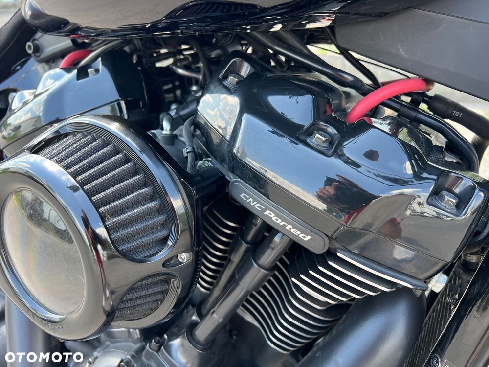 Harley-Davidson Softail Street Bob - 4