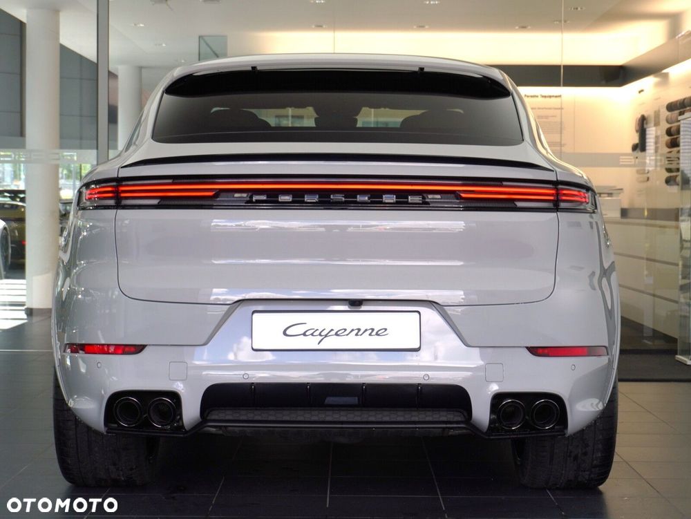 Porsche Cayenne E-Hybrid PHEV Black Edition - 16
