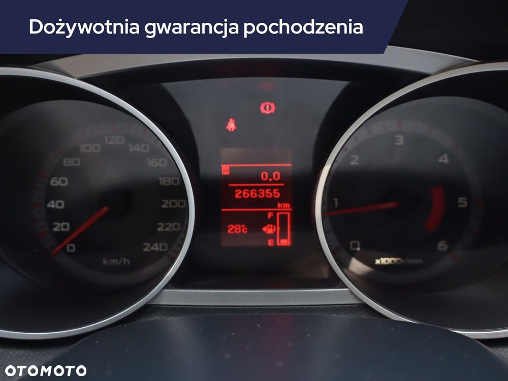 Peugeot 4007 - 13