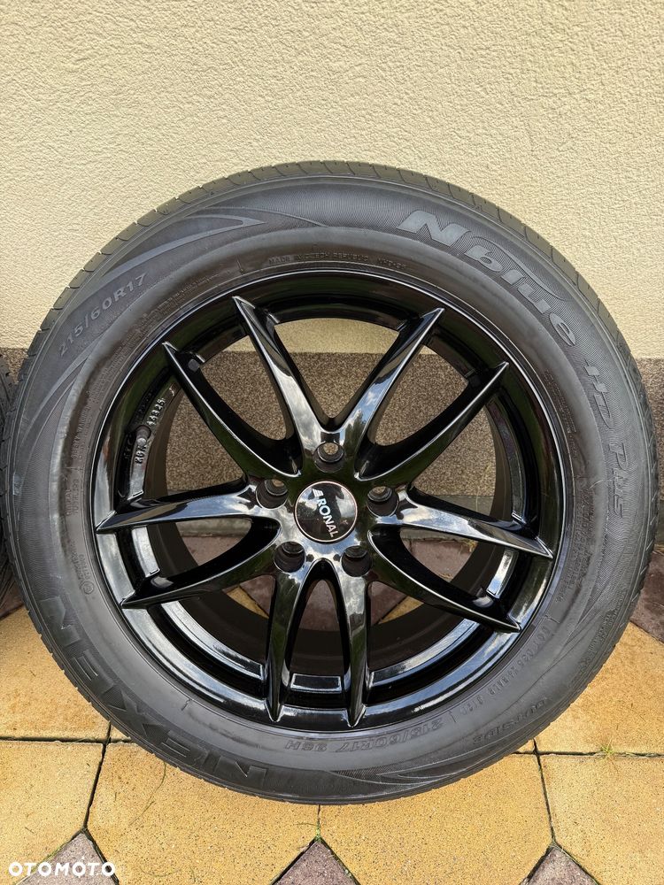 Dodge Caliber - 19