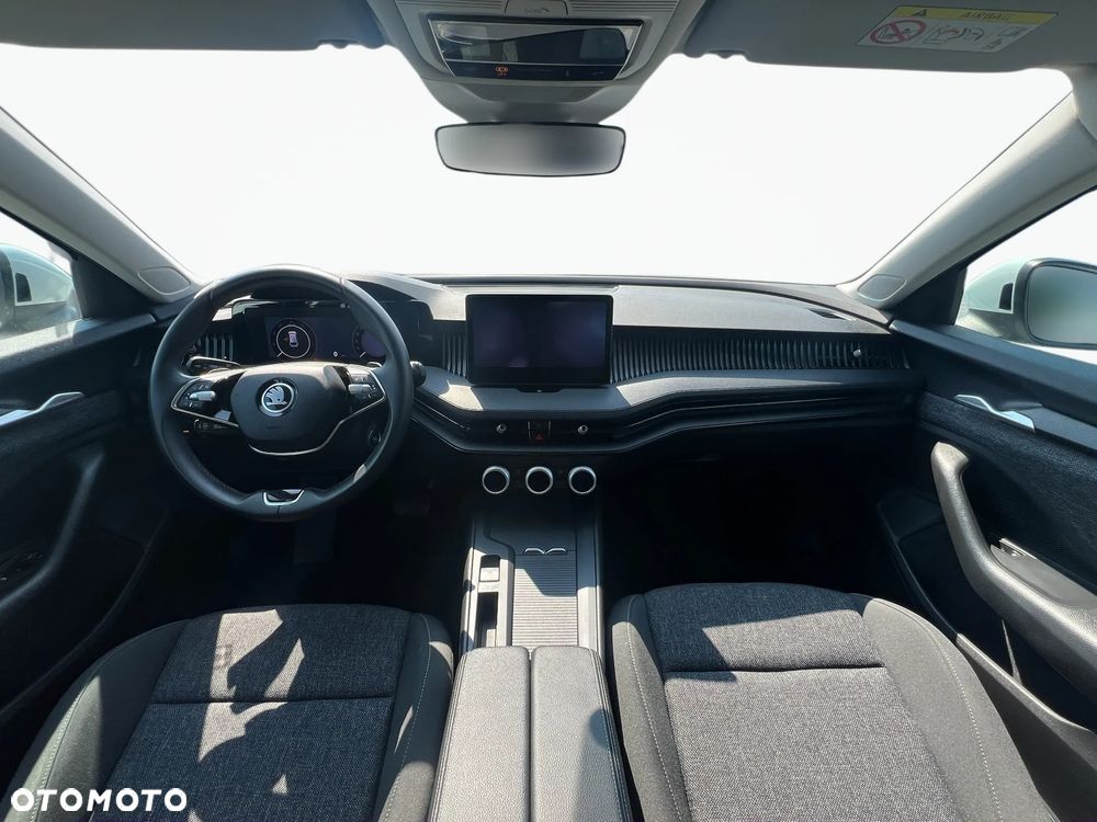 Skoda Superb 2.0 TDI SCR Essence DSG - 15