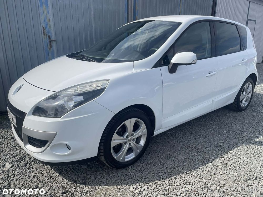 Renault Scenic 1.6 16V Infinity - 6