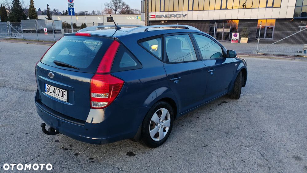 Kia Ceed 1.6 Comfort - 4