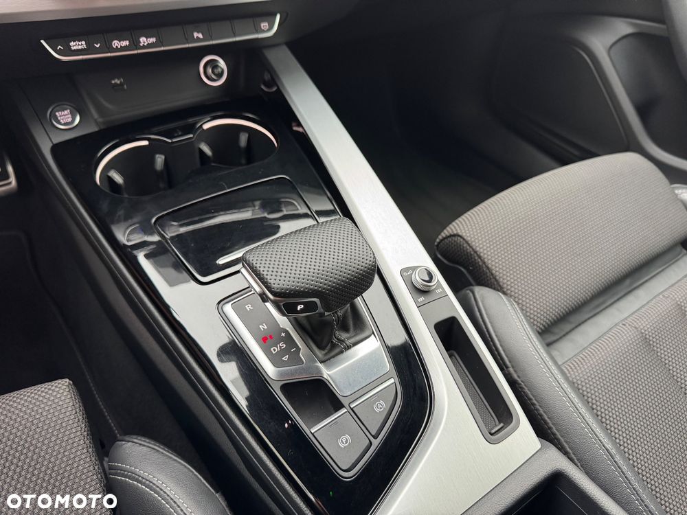Audi A4 Avant 40 TDI Quattro S Line S tronic - 34