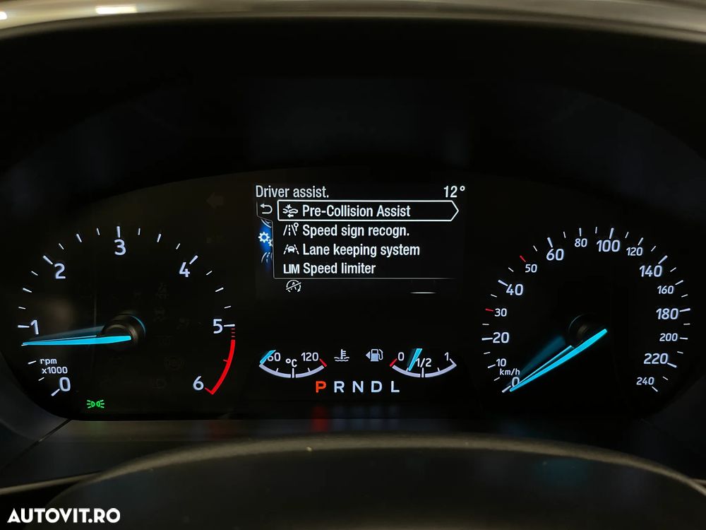 Ford Focus 1.5 EcoBlue Titanium Business - 19