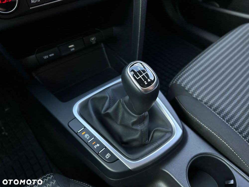 Kia Ceed 1.5 T-GDI M - 27