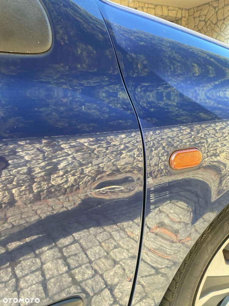 Renault Clio 1.2 16V Authentique - 19