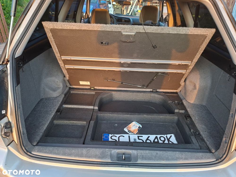 Subaru Legacy 2.0GL 16v 4x4 - 26