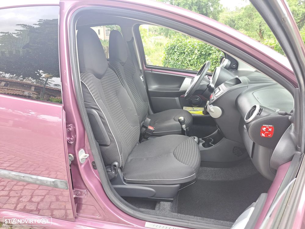 Peugeot 107 1.0 Trendy - 13