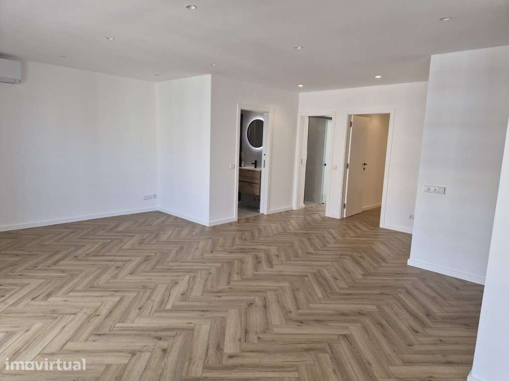 Excelente Apartamento T2 em Quarteira com Acabamentos de Luxo - Opo... - Grande imagem: 4/18