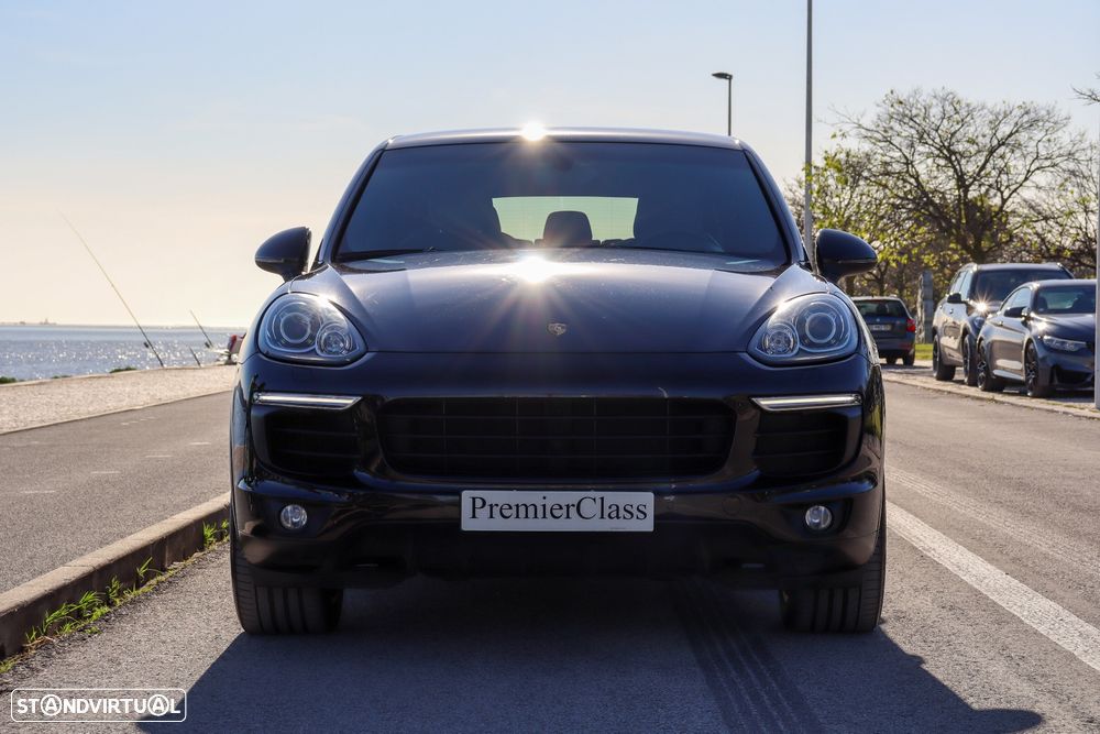 Porsche Cayenne - 3