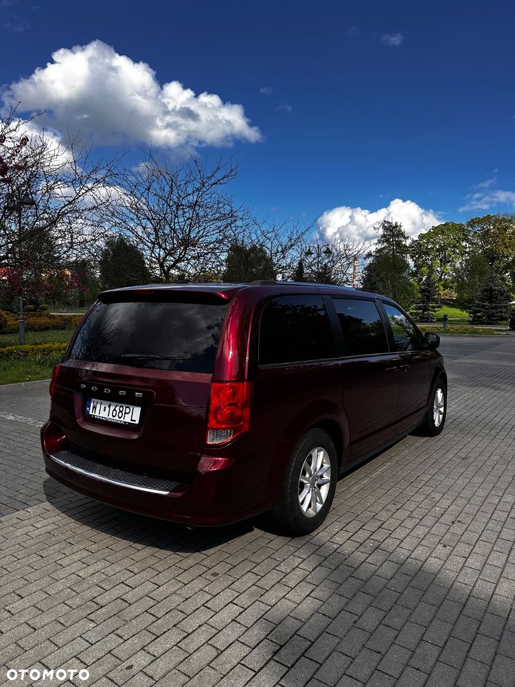 Dodge Grand Caravan 3.6 R/T - 5